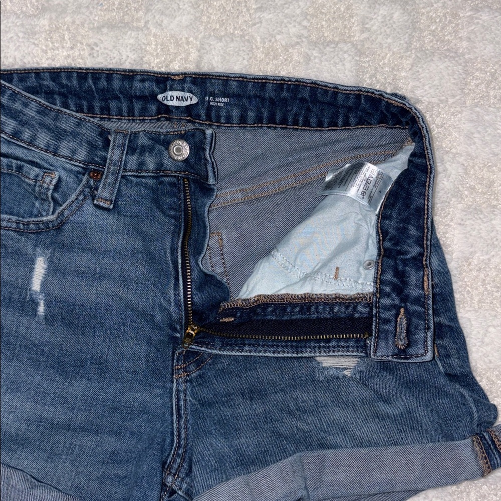 Old Navy OG Short High Rise Rolled Hem Distressed Jean Shorts • Size 4 - Picture 2 of 9